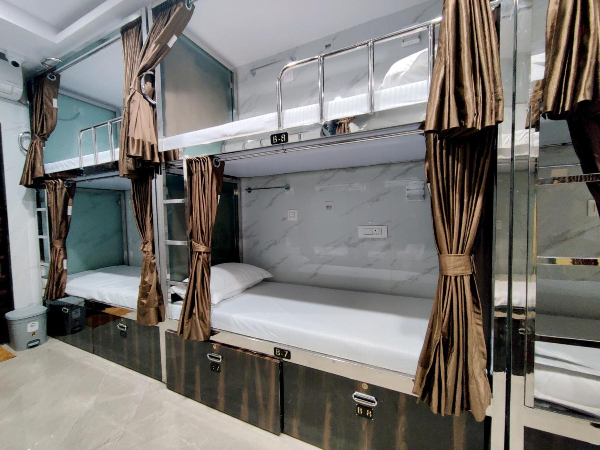 Hotel Comfy Inn Mumbai Exteriör bild